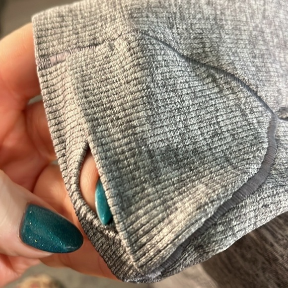 Lululemon Swiftly Tech Crew Top Long Sleeve Size 12 Seamless Running Hip Length - Picture 8 of 10